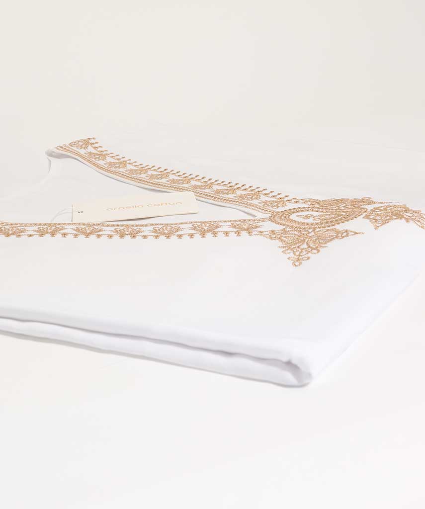 Lockerer, lässiger Kaftan