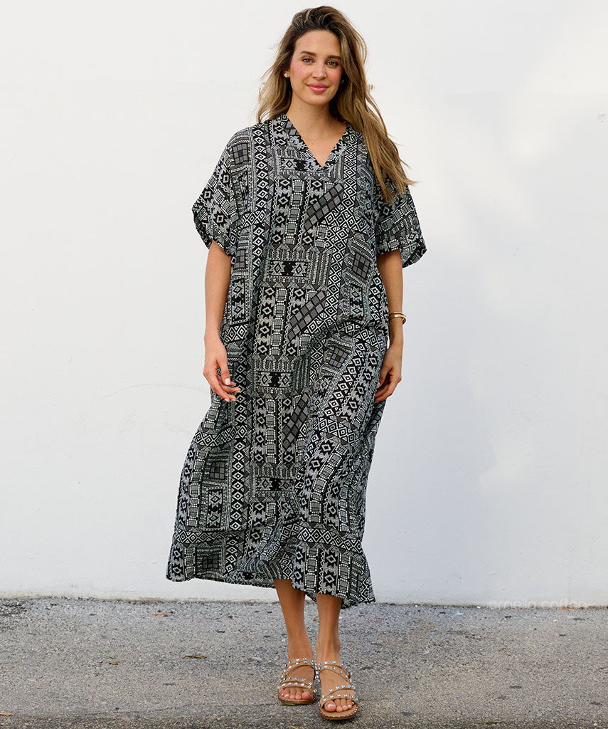 Lässiges Kleid mit Taschen