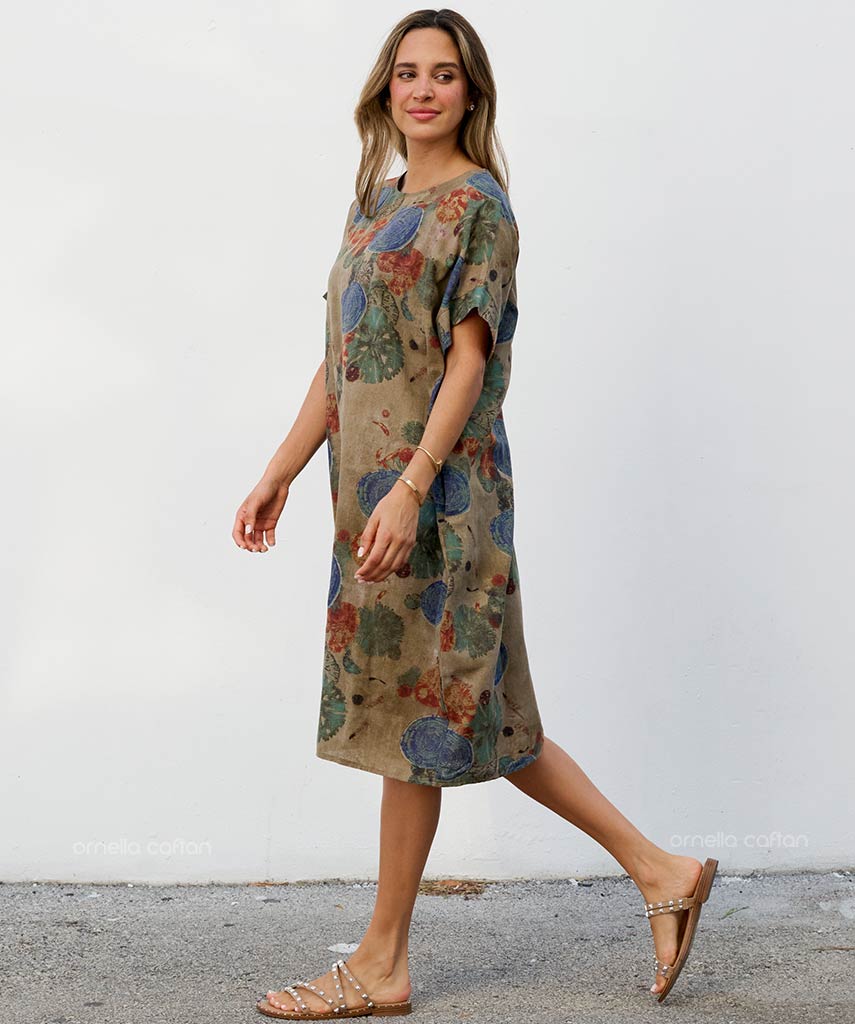 Kurzes, lässiges Kleid mit Taschen