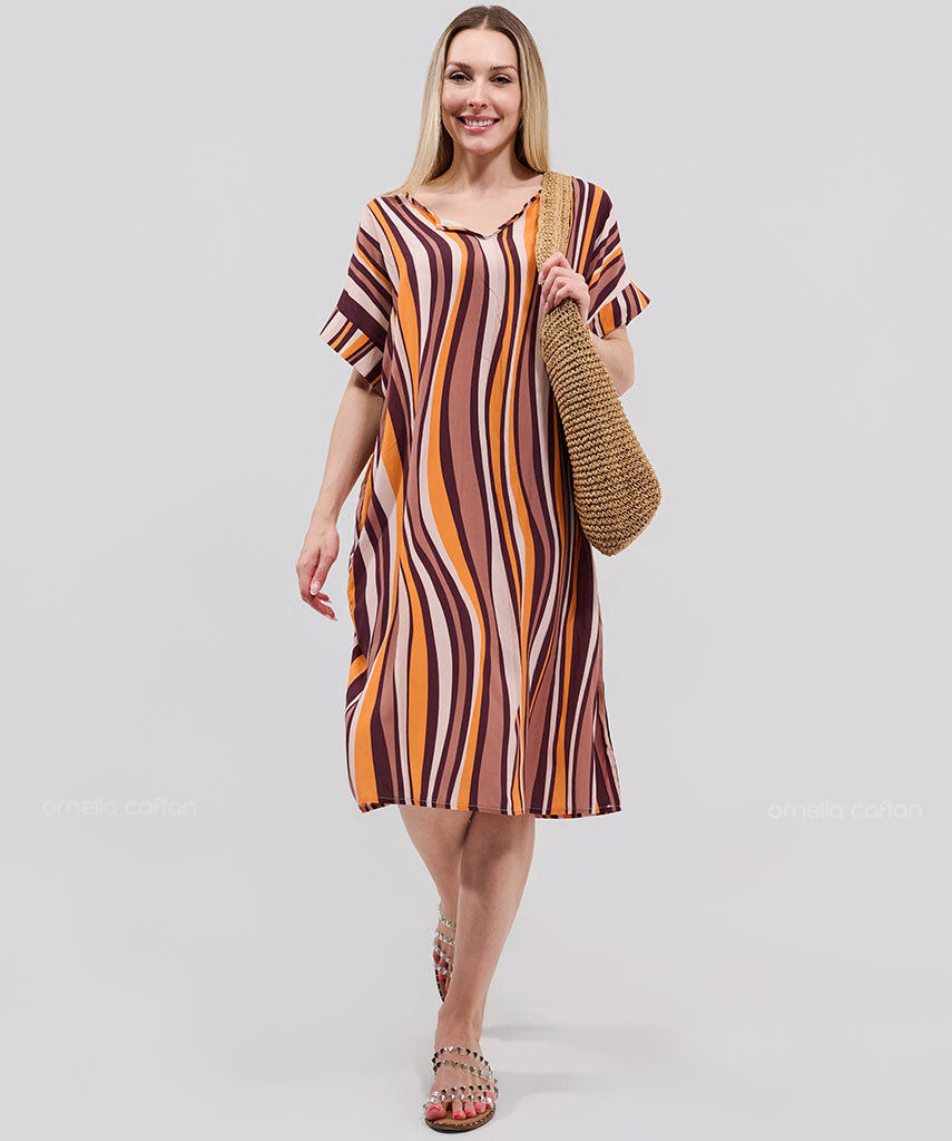 Kurzes, lässiges Kleid mit Taschen