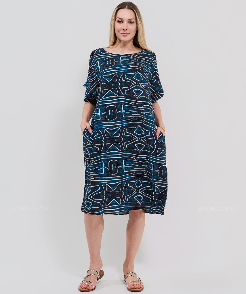 Kurzes, lässiges Kleid mit Taschen