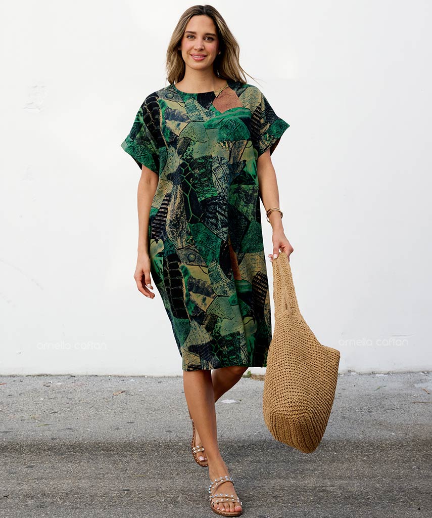 Kurzes, lässiges Kleid mit Taschen