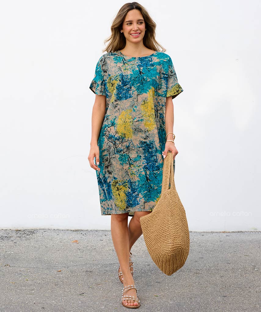 Kurzes, lässiges Kleid mit Taschen