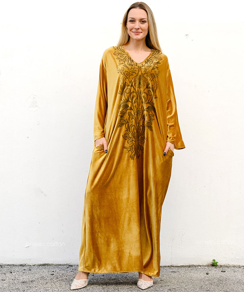 Warmer, gemütlicher Samt-Kaftan