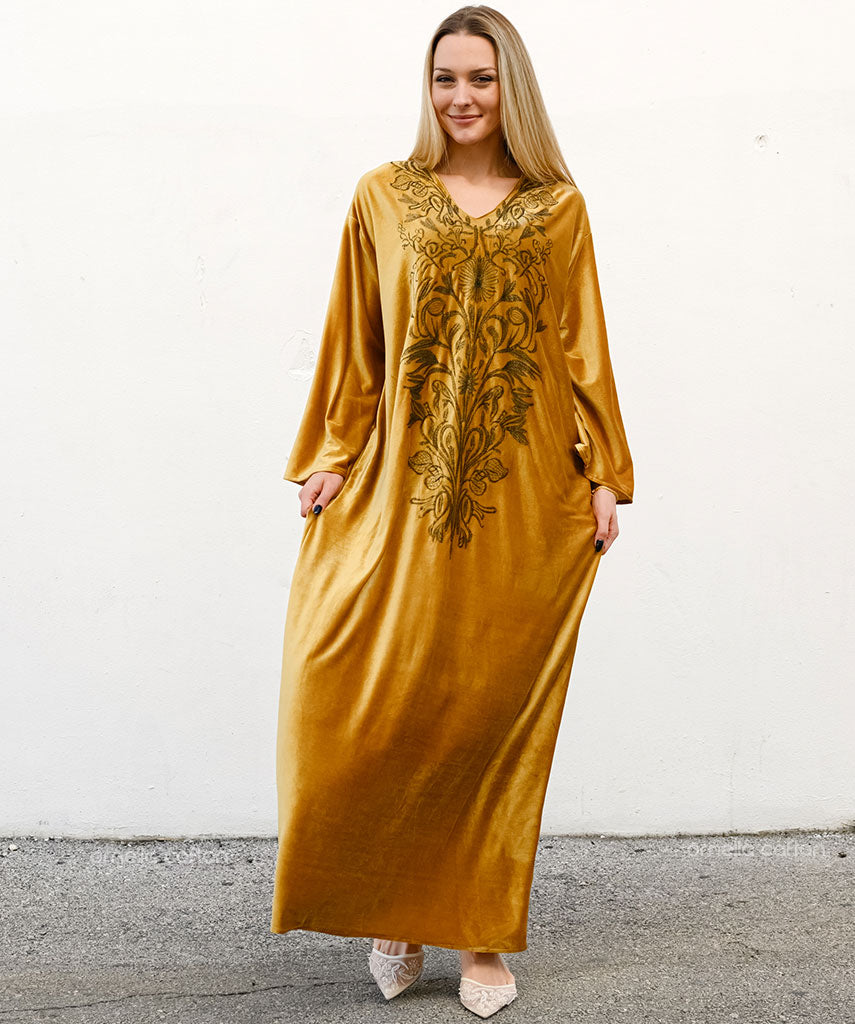 Warmer, gemütlicher Samt-Kaftan