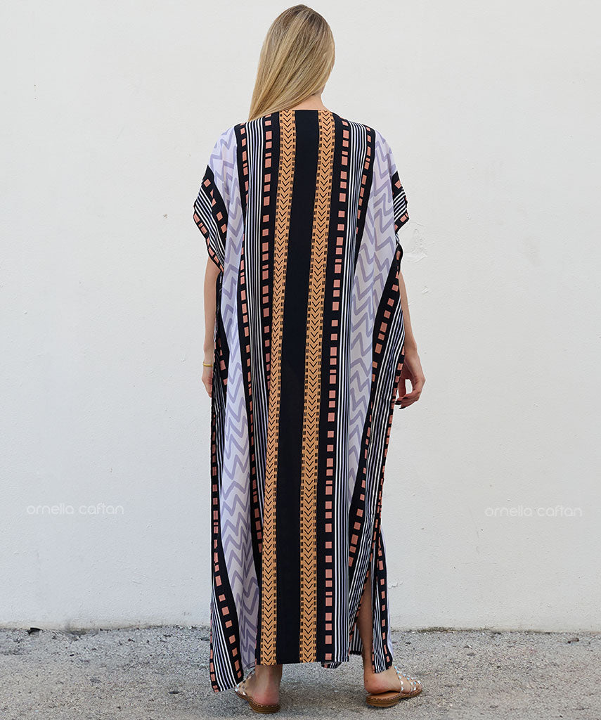 Lockerer, lässiger Kaftan