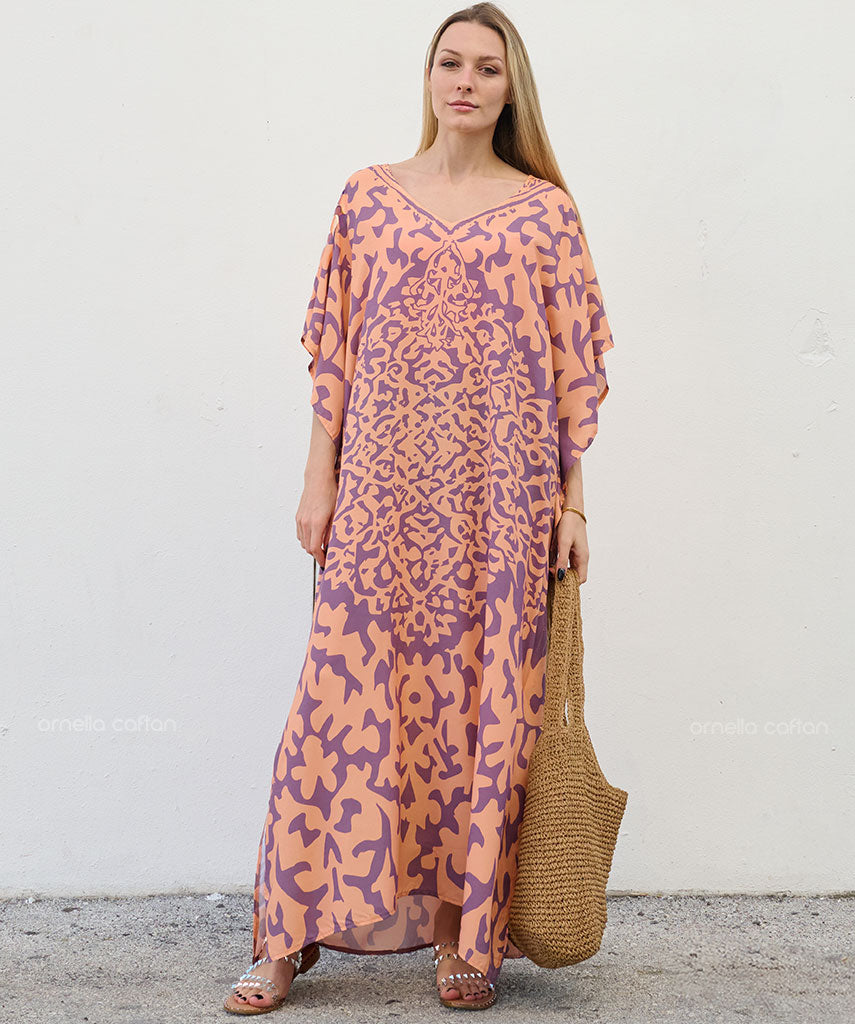 Lockerer, lässiger Kaftan