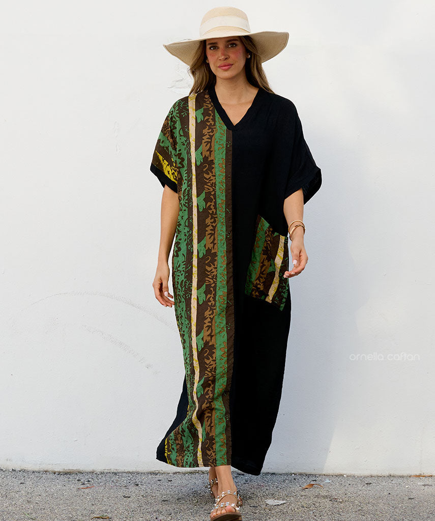 Lässiges Kleid mit einer Tasche