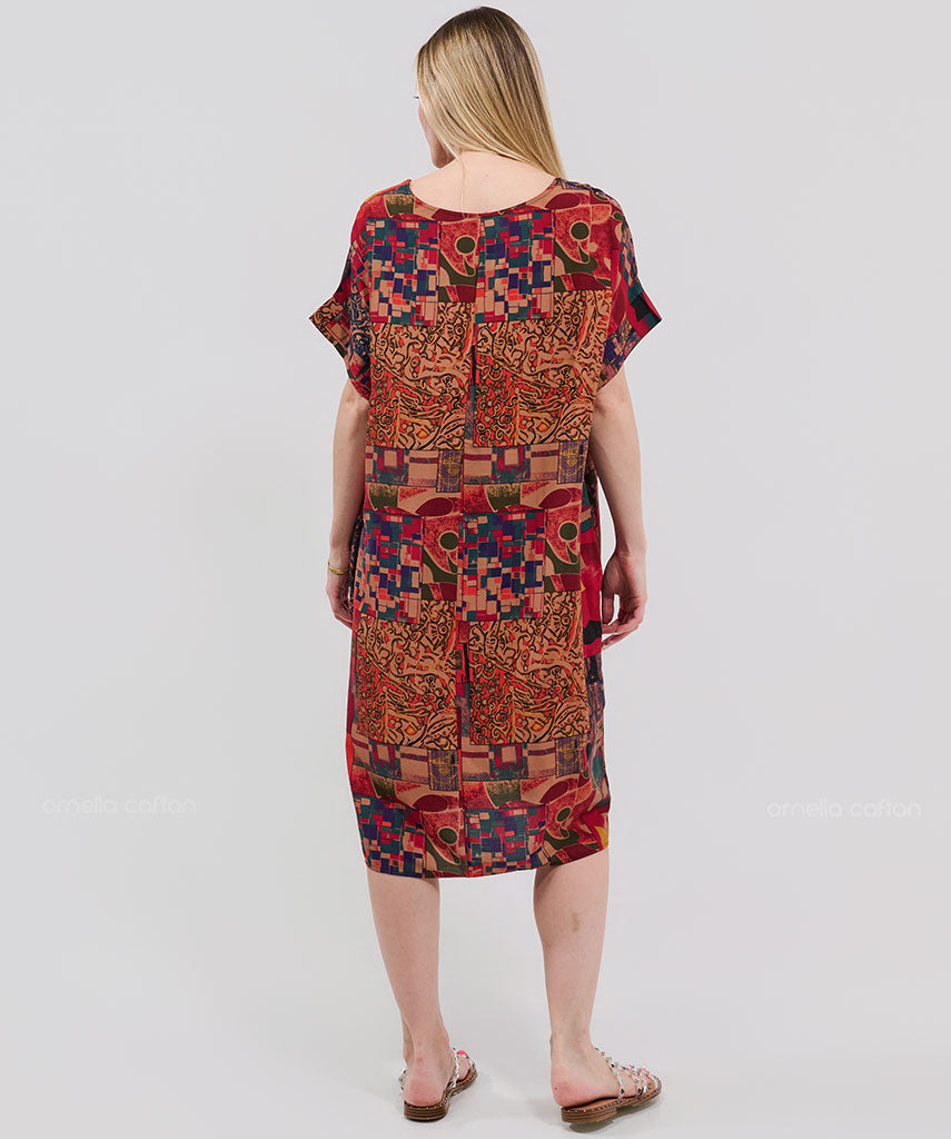 Kurzes, lässiges Taschenkleid