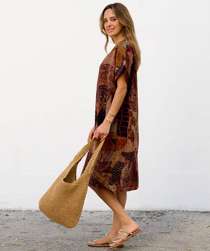 Kurzes, lässiges Kleid mit Taschen